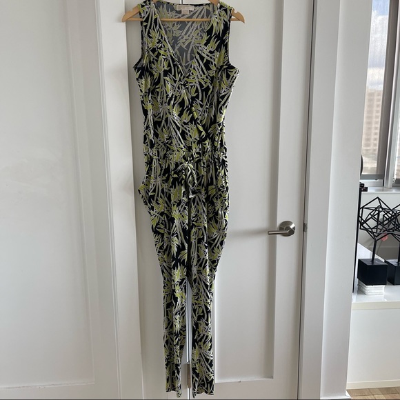 Michael Kors Palm print curve hugging jumpsuit - Picture 1 of 10